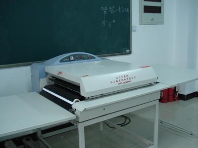 服裝實(shí)驗(yàn)教學(xué)中心教學(xué)儀器概覽 融合創(chuàng)新與精準(zhǔn)的學(xué)習(xí)工具
